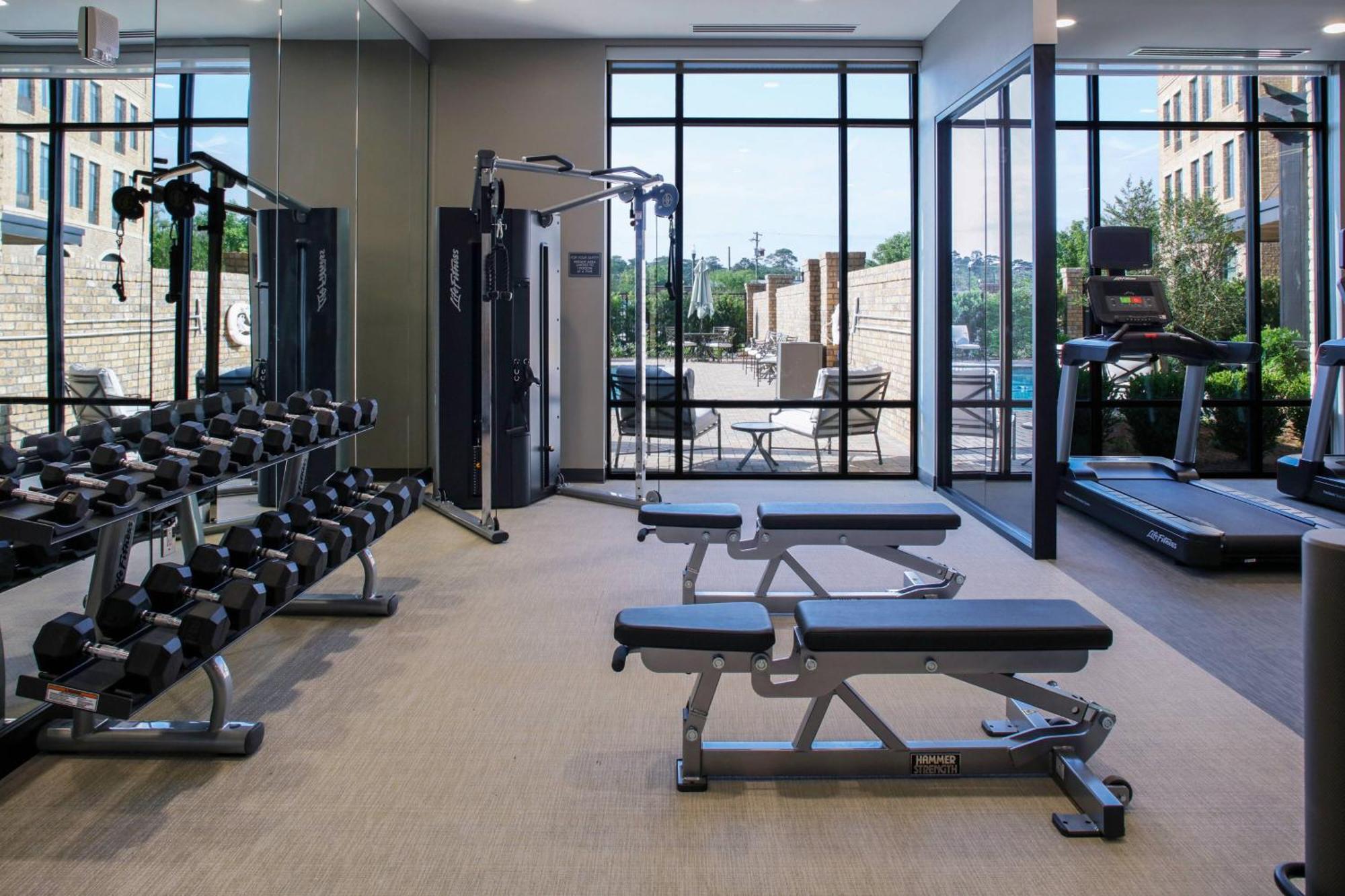 Courtyard By Marriott Thomasville Downtown Buitenkant foto